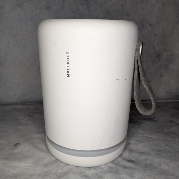 Molekule Air Mini - FDA-Cleared Medical Air Purifier with PECO Technology - Picture 6 of 10